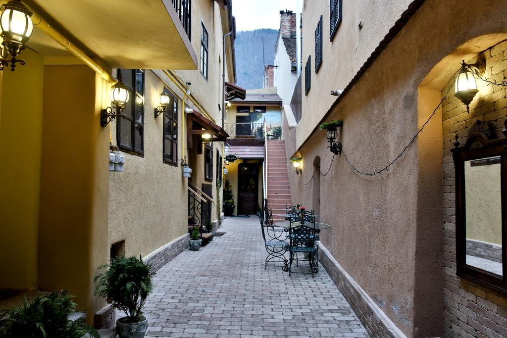 Casa Antiqua Hotel Brasov Exterior photo